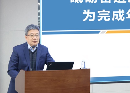 2. 書記特寫-官網2.jpg 2. 書記特寫-官網2.jpg