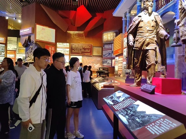 4. 黨史1.jpg 4. 黨史1.jpg